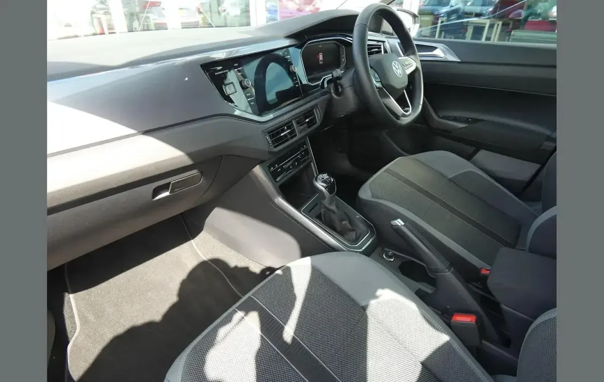 Used VW Polo Style 94 HP (69 kW) 2022 Grey Hatchback