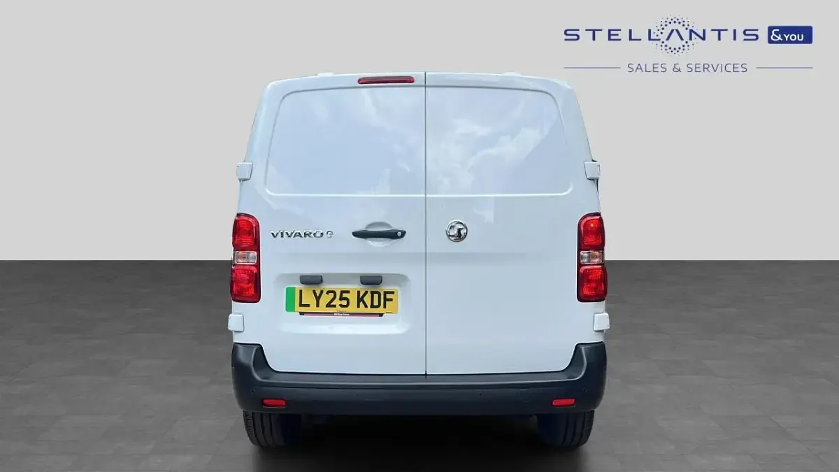 New Vauxhall Vivaro 98 kW (134 HP) 2025 White MPV