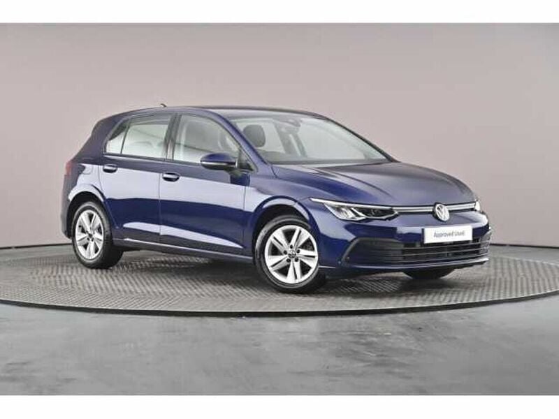 Used 2023 VW Golf VIII Life Hatchback | £20,992 (Good price) - Image 1/4