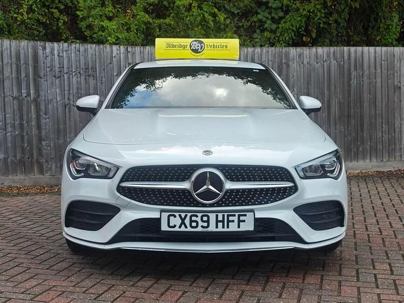 Used Mercedes CLA180 Shooting Brake AMG line 136 HP (100 kW) 2019 White Estate