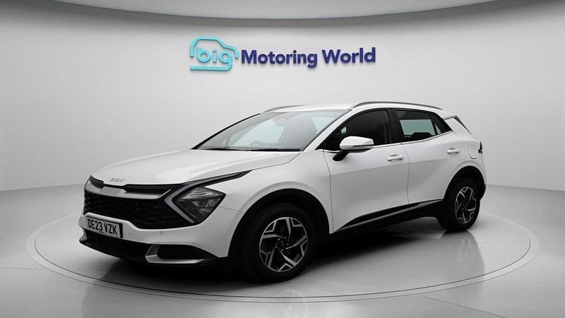 Used Kia Sportage 2023 White SUV