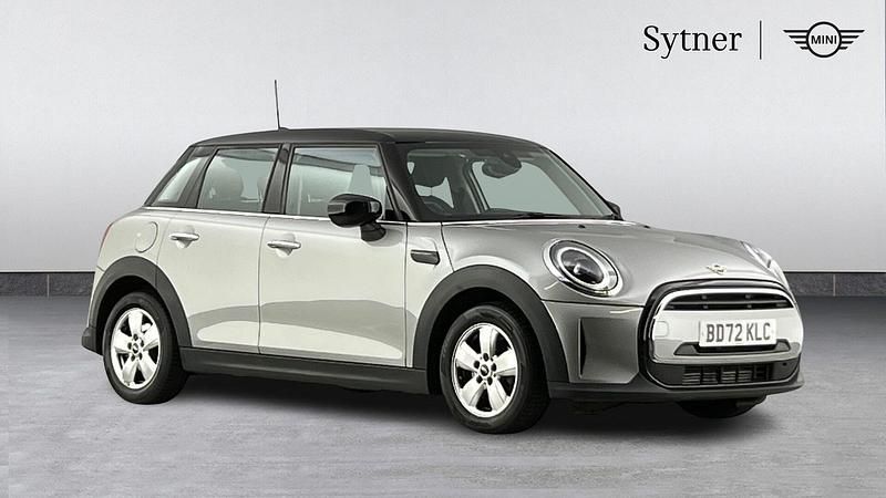 Silver Used 2023 Mini Cooper Classic Hatchback | £17,500 (Good price) - Image 1/4
