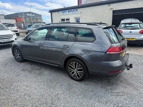 Used VW Golf VII SE 115 HP (84 kW) 2018 Grey Estate