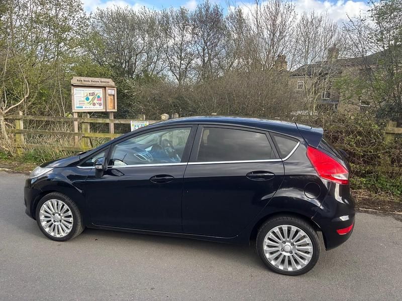 Used Ford Fiesta Titanium 96 HP (70 kW) 2009 Black Hatchback