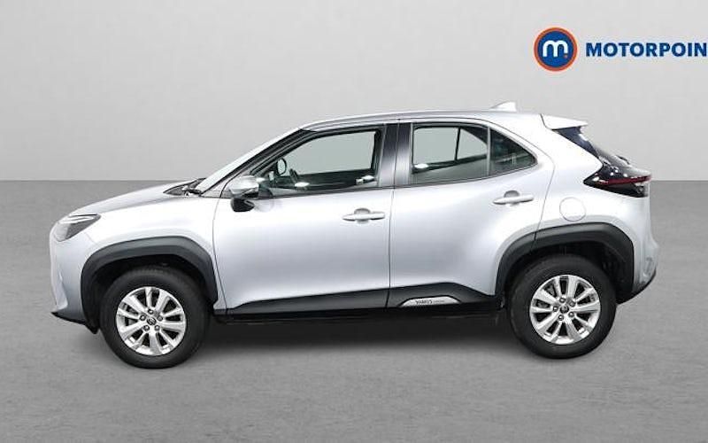 Used Toyota Yaris Hybrid 116 HP (85 kW) 2026 Estate