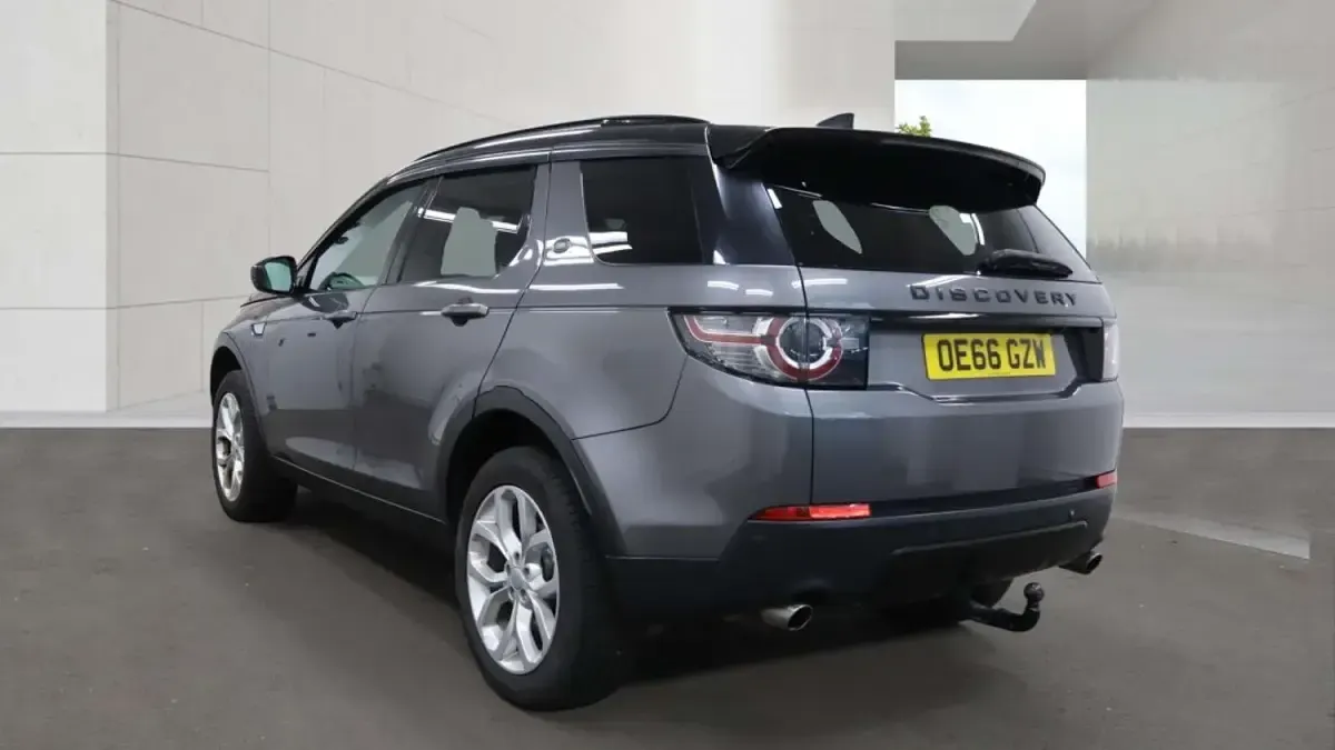 Used Land Rover Discovery Sport HSE 180 HP (132 kW) 2017 Grey SUV