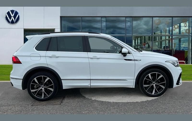 Used VW Tiguan R-line 147 HP (108 kW) 2024 White SUV