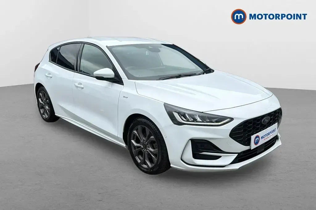 Begagnad Ford Focus ST-Line 120 HK (88 kW) 2022 Halvkombi