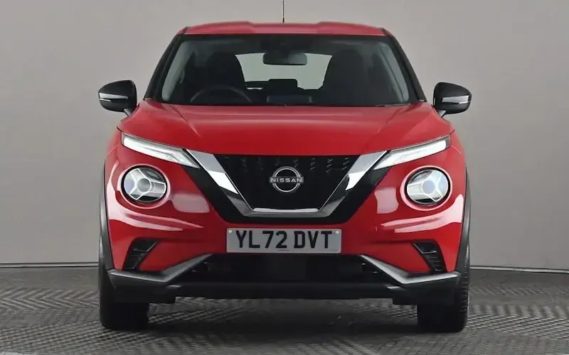 Used Nissan Juke Acenta 114 HP (83 kW) 2023 Red SUV