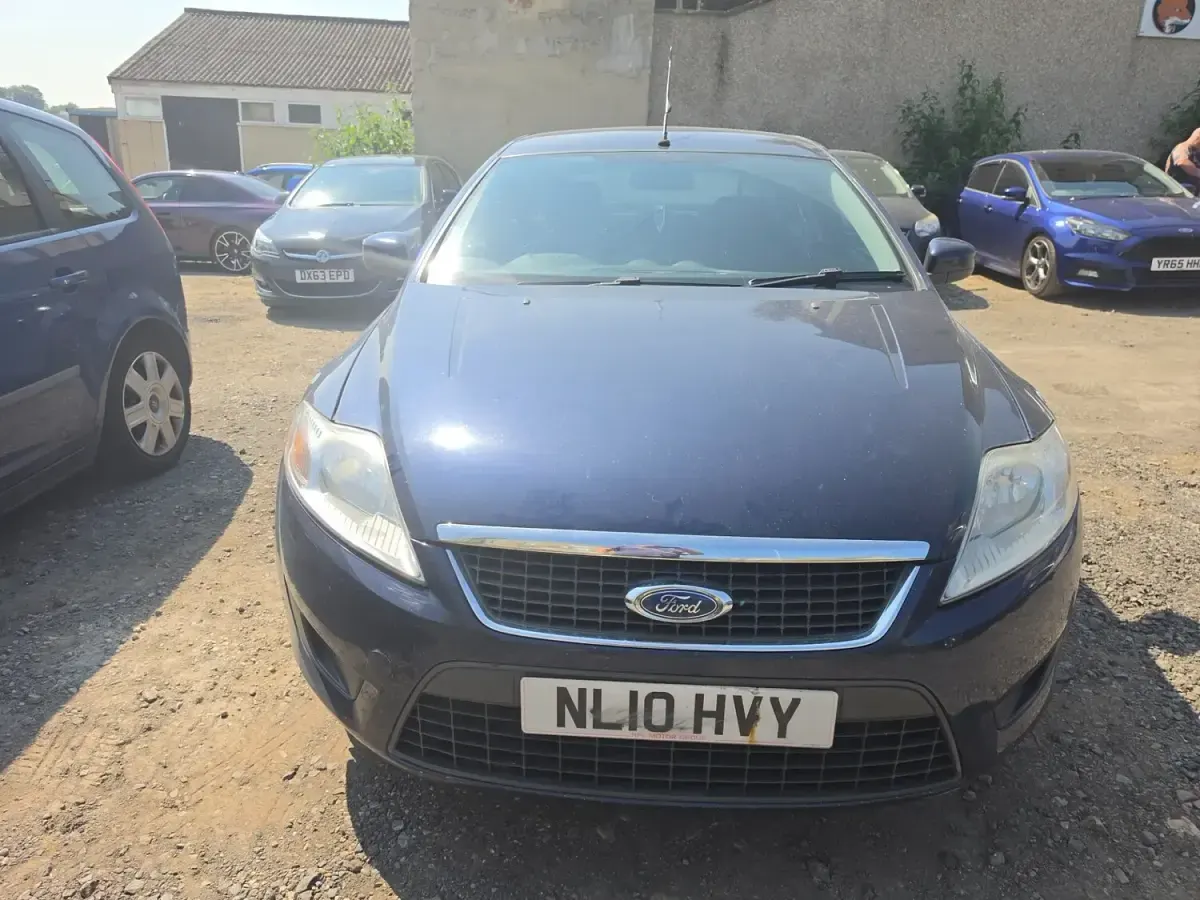 Used Ford Mondeo 2010 Blue Hatchback