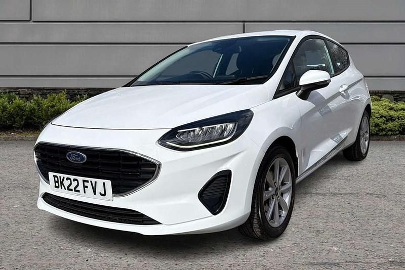 Used Ford Fiesta Trend 99 HP (72 kW) 2022 White Hatchback
