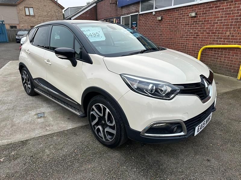 Used Renault Captur Dynamique 2015 Cream SUV