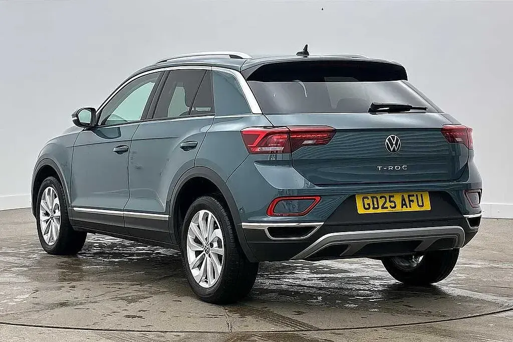 Used VW T-Roc Style 150 HP (110 kW) 2025 Blue SUV