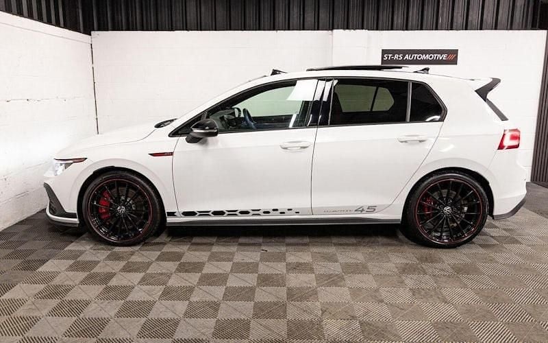 Used VW Golf VII GTI Clubsport 300 HP (220 kW) 2021 White Hatchback