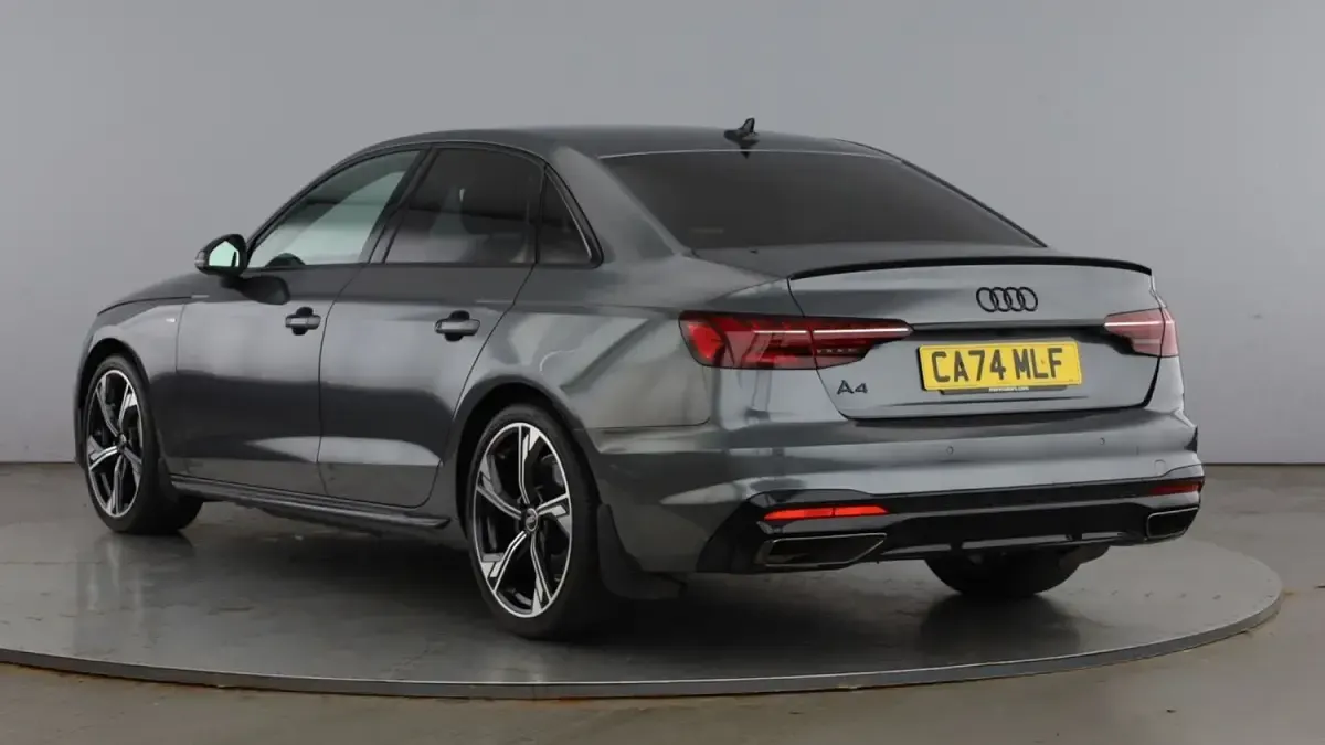 Used Audi A4 Black Edition 200 HP (147 kW) 2024 Grey Sedan