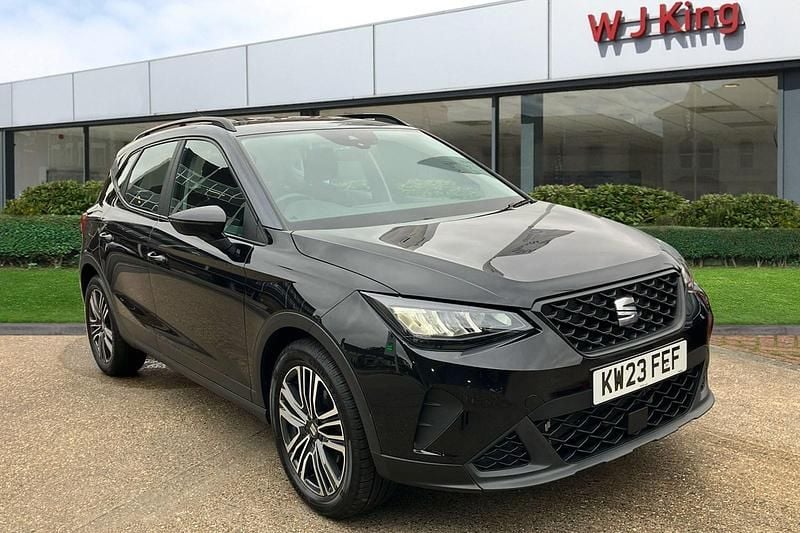 Black Used 2023 Seat Arona SE SUV | £15,195 (Fair price) - Image 1/3