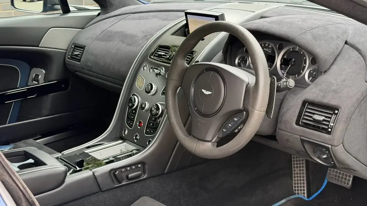 Usado Aston Martin Vantage 430 CV (316 kW) 2018 Azul Coupe
