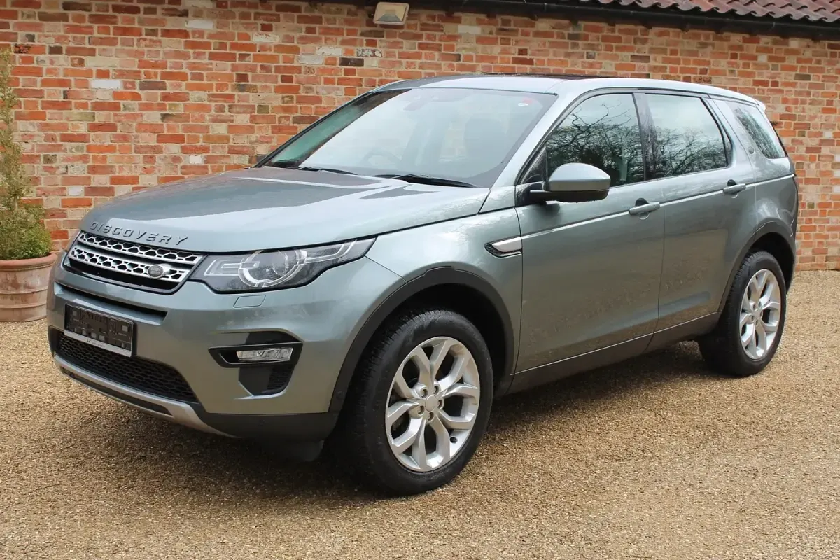 Used Land Rover Discovery Sport HSE 2026 Grey SUV