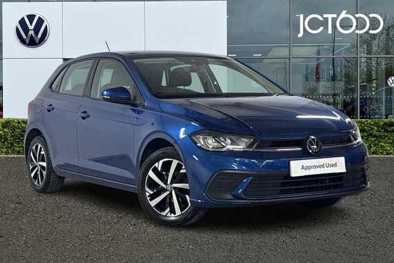 Used VW Polo Life 80 HP (58 kW) 2022 Blue Hatchback