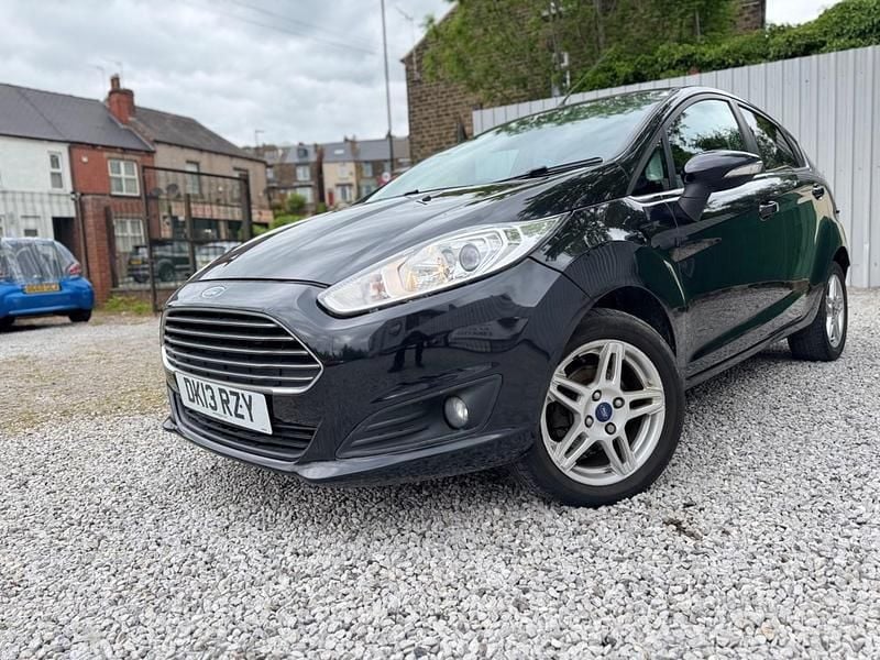 Black Used 2013 Ford Fiesta Zetec Hatchback | £2,795 (Super price) - Image 1/4