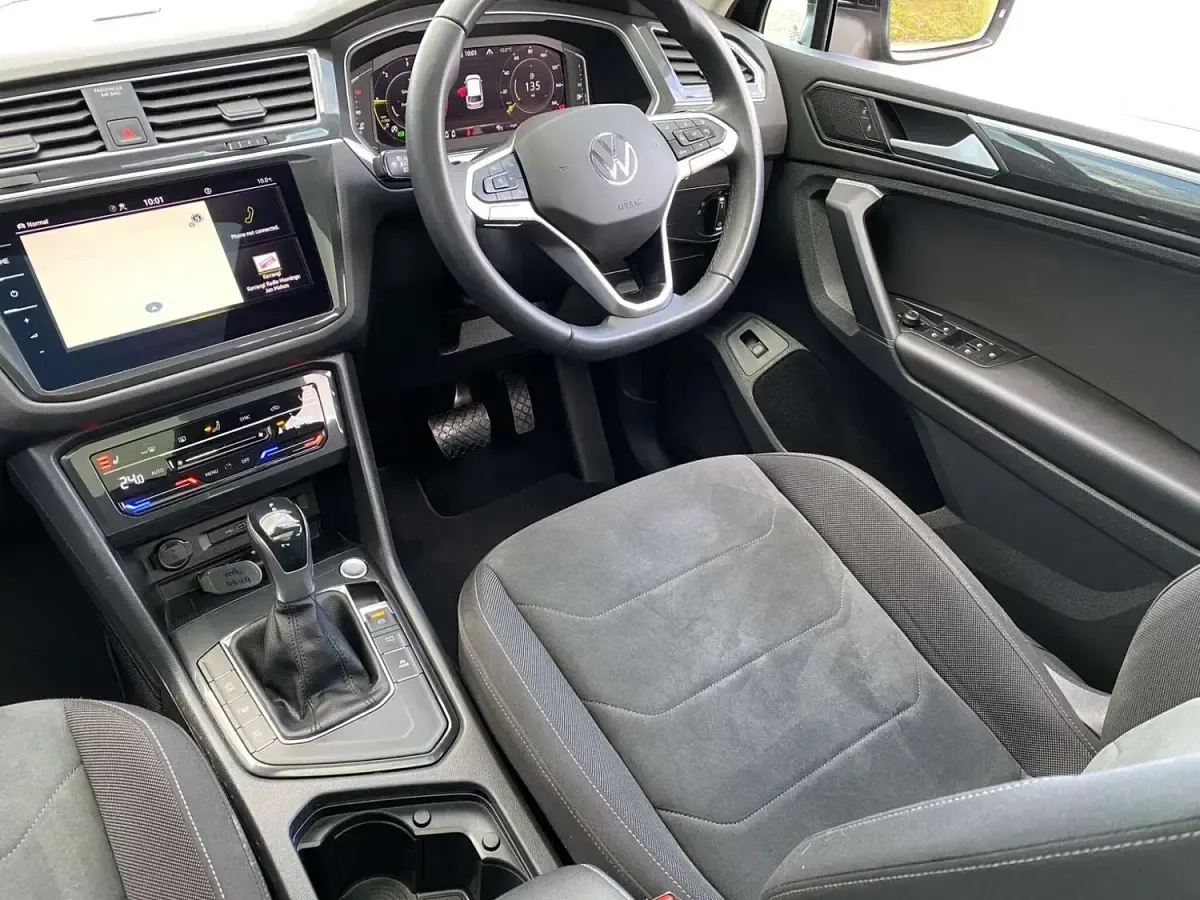 Used VW Tiguan Elegance 150 HP (110 kW) 2021 Black SUV