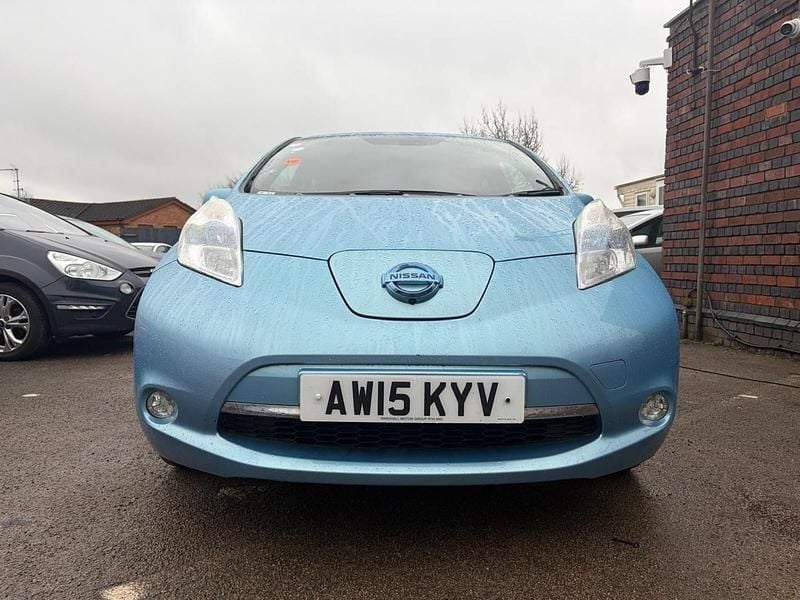 Used Nissan Leaf Tekna 80 kW (109 HP) 2015 Blue Hatchback