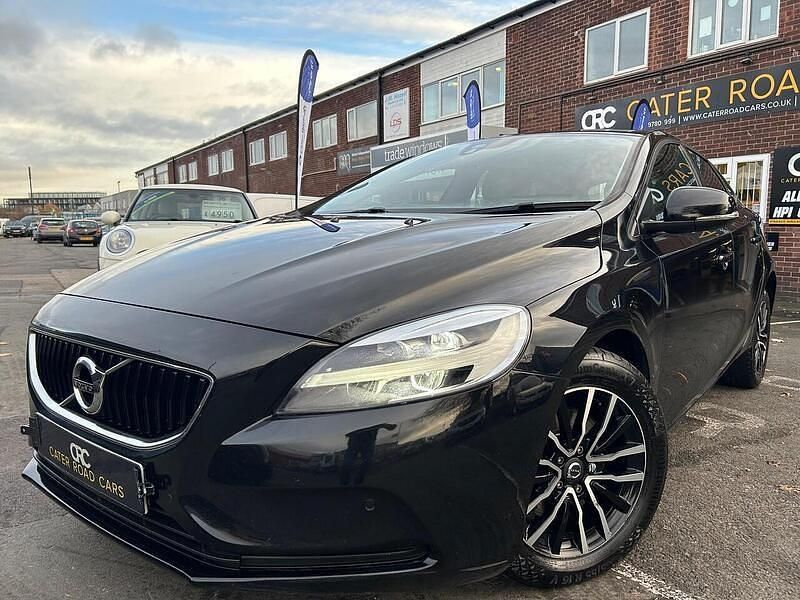 Used Volvo V40 R-Design 122 HP (89 kW) 2019 Black Hatchback