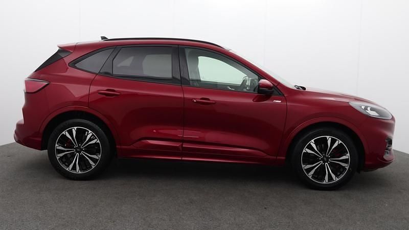 Used Ford Kuga ST-Line X 190 HP (139 kW) 2023 Red SUV