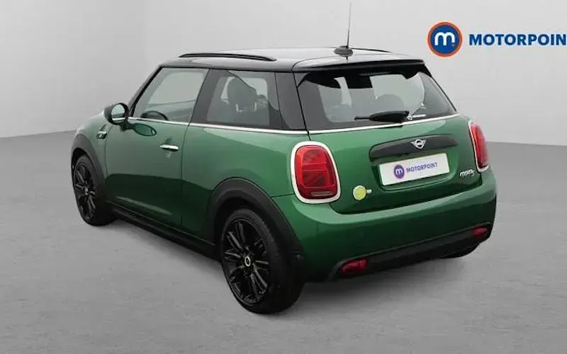 Used Mini Cooper Level 2 135 kW (184 HP) 2023 Hatchback