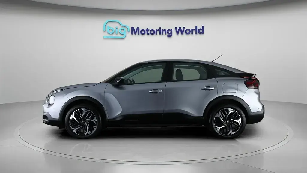 Käytetty Citroën C4 PureTech 130 HP (95 kW) 2021 Harmaa Viistoperä