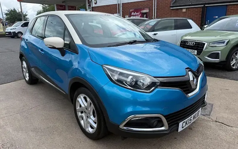 Used Renault Captur Dynamique 90 HP (66 kW) 2015 SUV