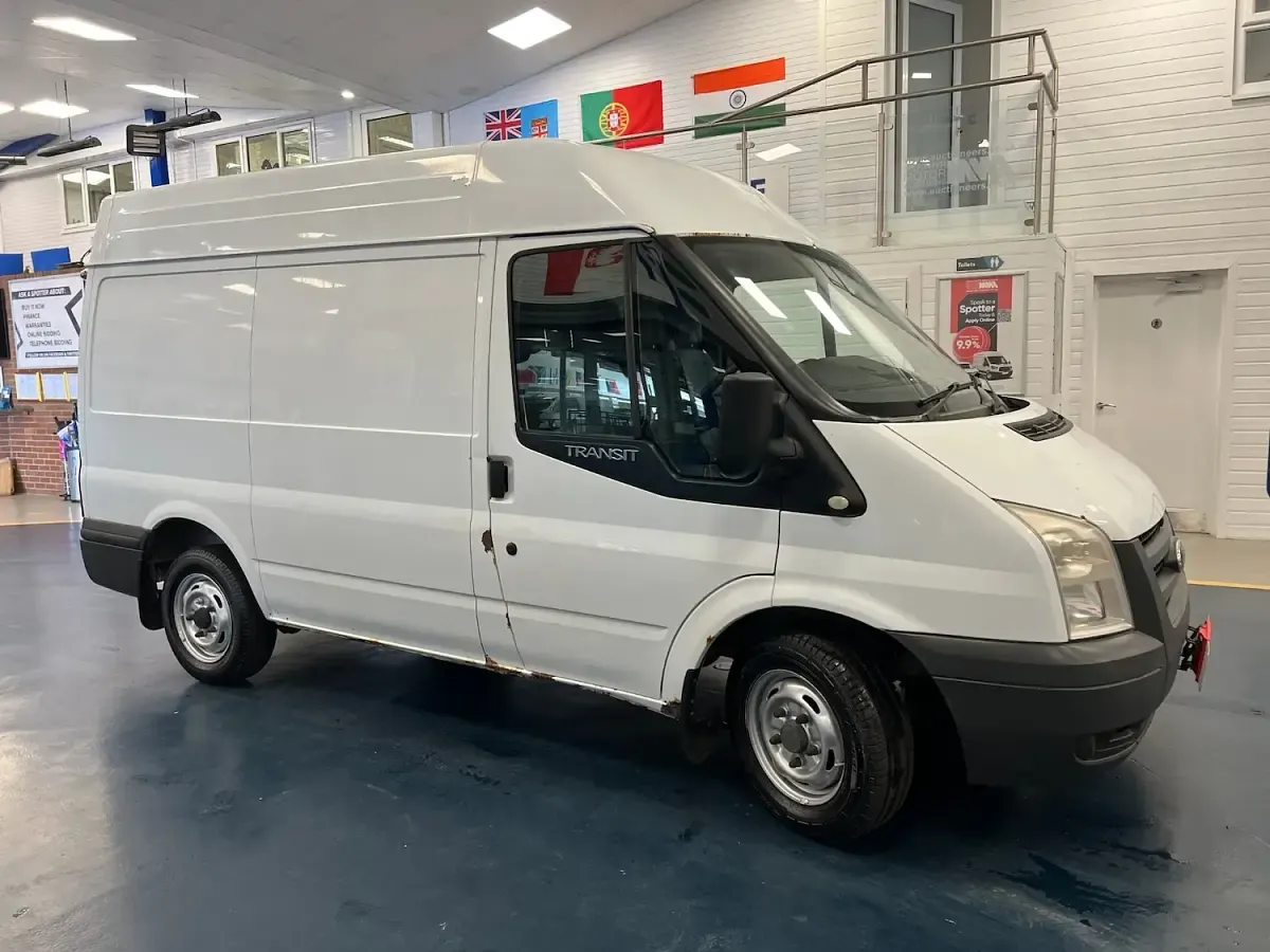 Used Ford Transit 85 HP (62 kW) 2012 White Van