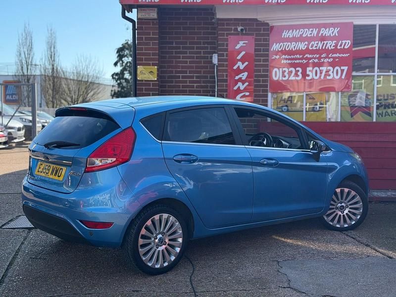 Used Ford Fiesta Titanium 2009 Blue Hatchback
