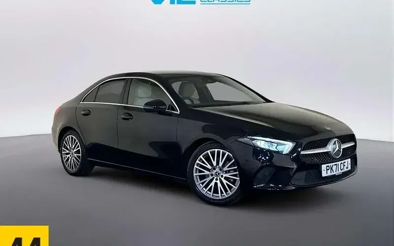 Begagnad Mercedes A200 Executive 163 HK (119 kW) 2021 Sedan