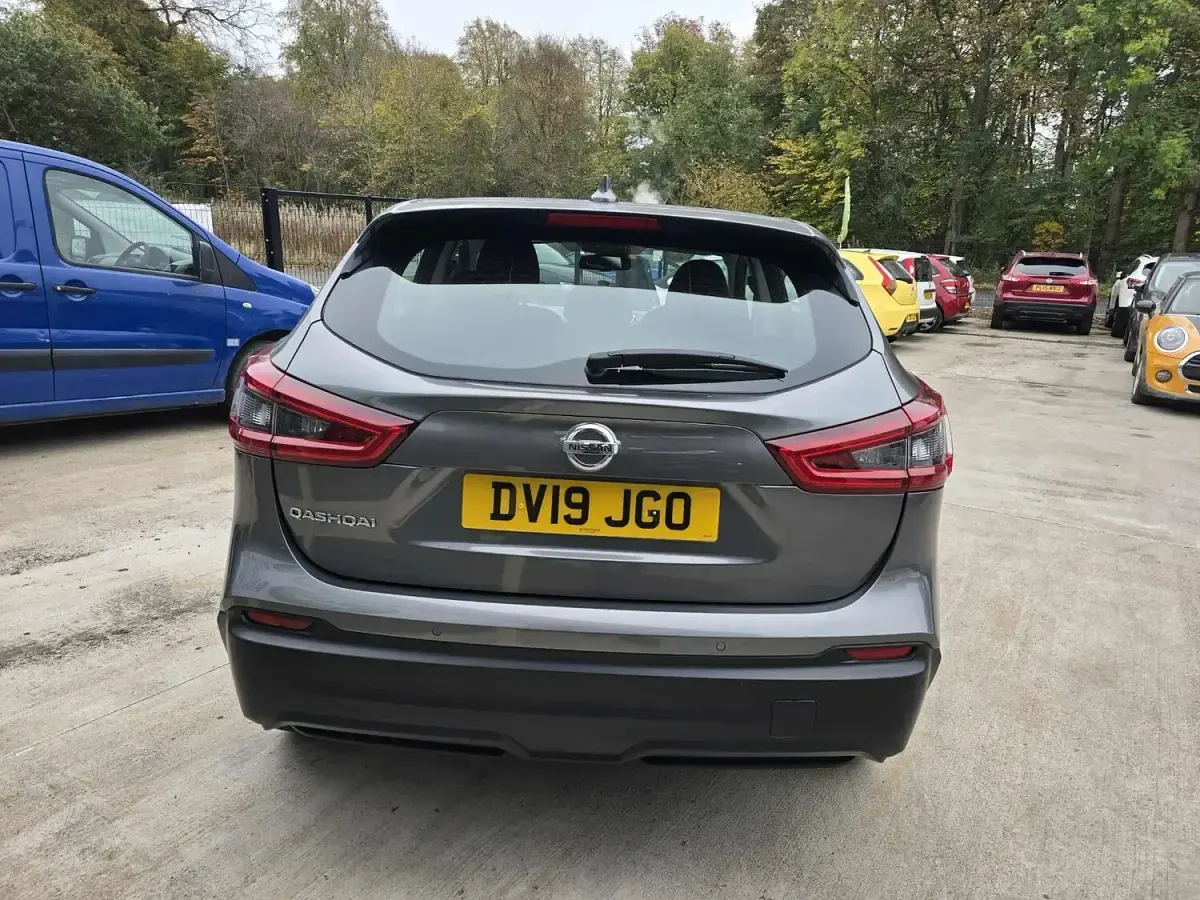 Used Nissan Qashqai Acenta Premium 2019 Grey SUV