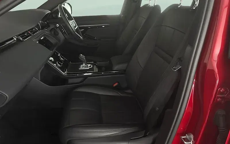 Begagnad Land Rover Range Rover evoque R-Dynamic 207 HK (152 kW) 2023 Röd SUV