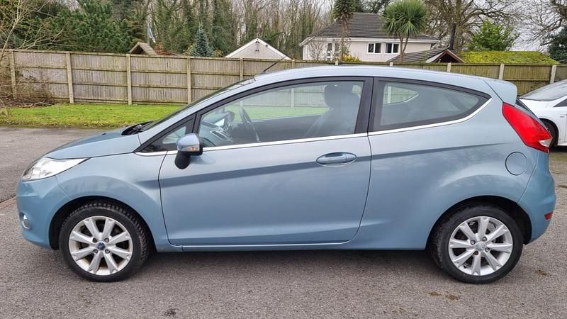Used Ford Fiesta Zetec 2010 Blue Hatchback