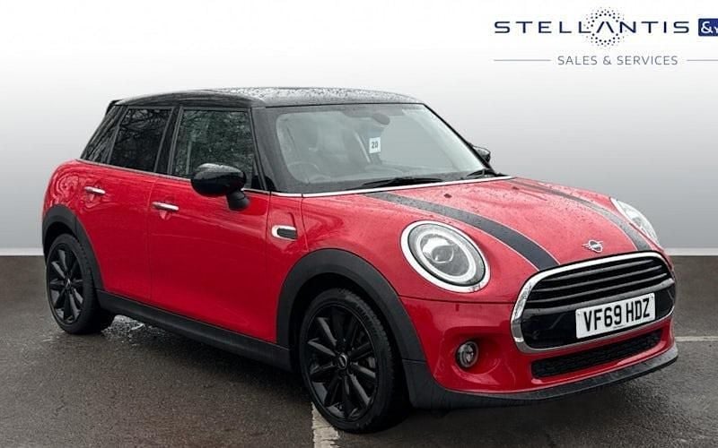 Red Used 2019 Mini Cooper Classic Hatchback | £11,500 (Good price) - Image 1/4