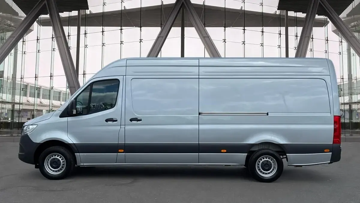 Used Mercedes Sprinter 150 HP (110 kW) 2025 Silver Van