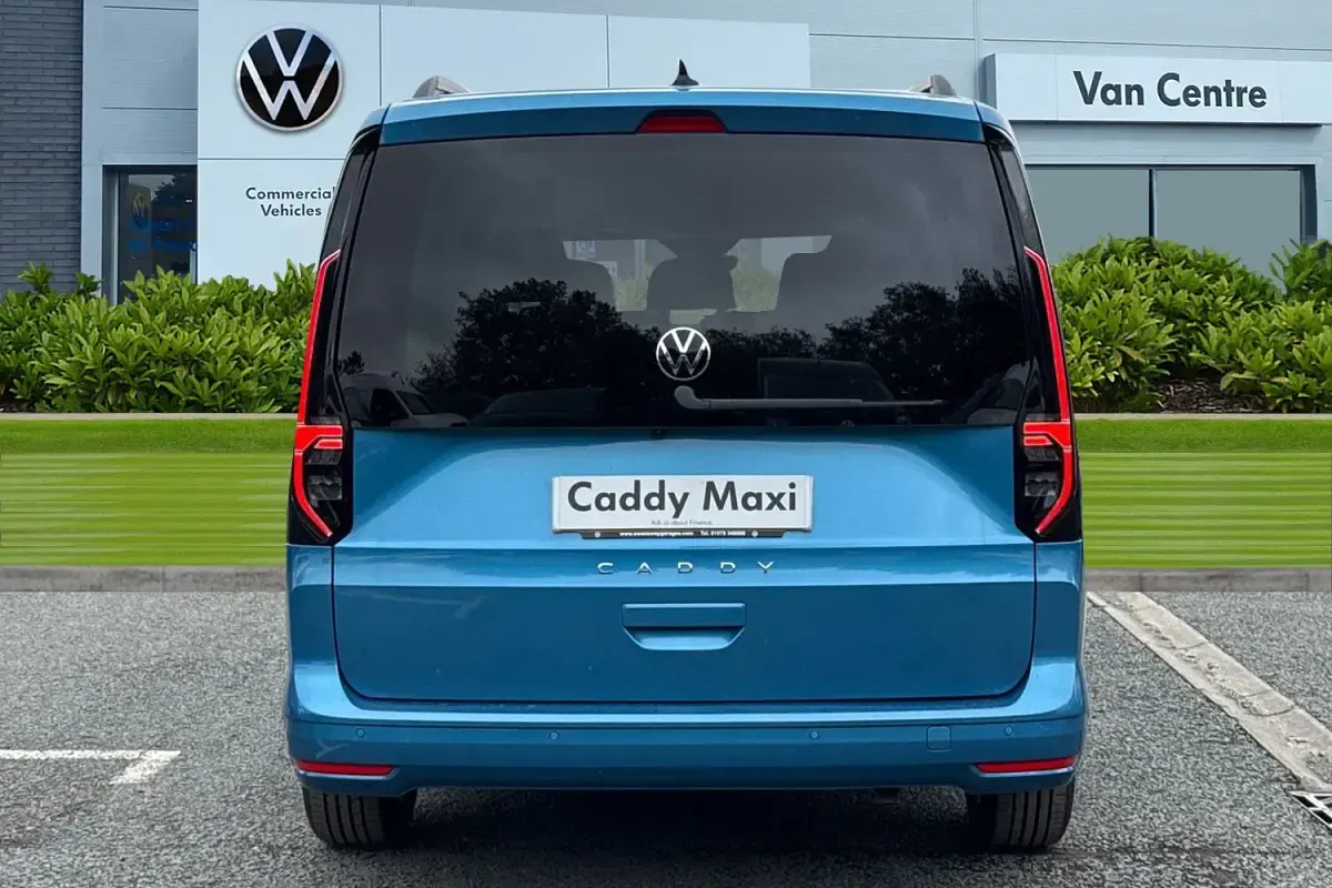 New VW Caddy Maxi S 122 HP (89 kW) 2026 Blue MPV
