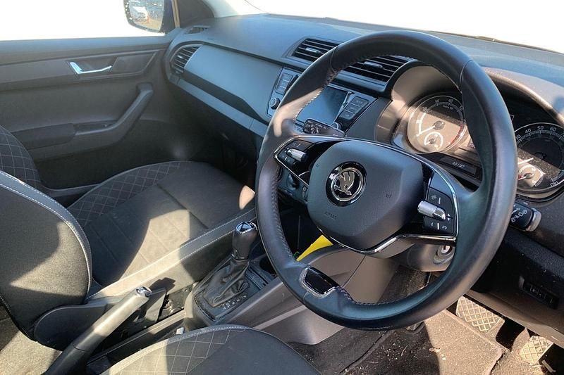 Gebraucht Skoda Fabia SE 95 PS (69 kW) 2021 Blau Kombi