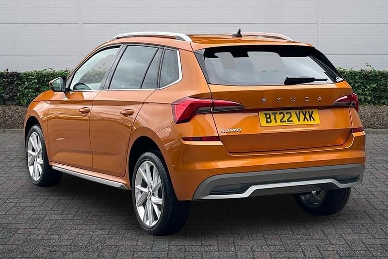 Used Skoda Kamiq SE L Executive 110 HP (80 kW) 2022 Phoenix orange metallic SUV