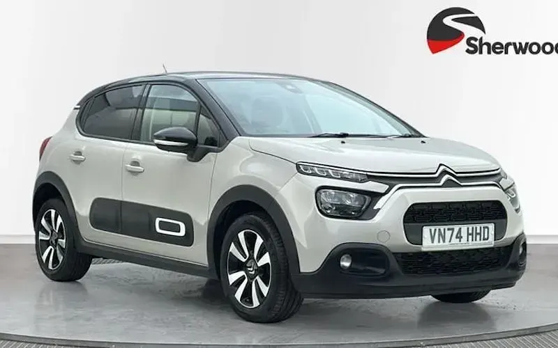 Used Citroën C3 PureTech 110 HP (80 kW) 2024 Hatchback