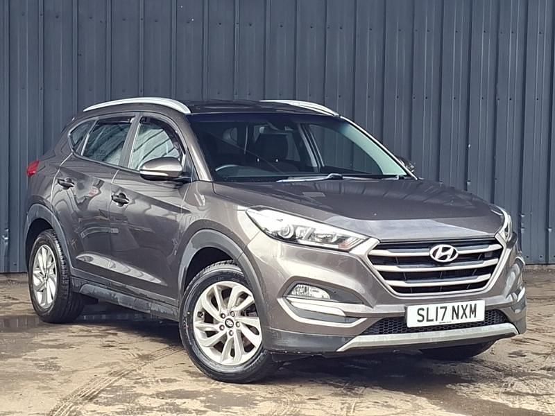 Used Hyundai Tucson SE 116 HP (85 kW) 2017 Grey SUV