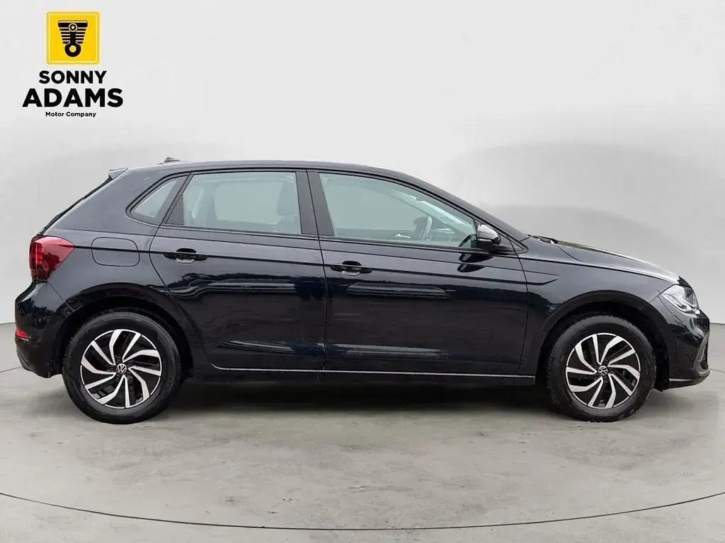 Used VW Polo Life 80 HP (58 kW) 2023 Black Hatchback