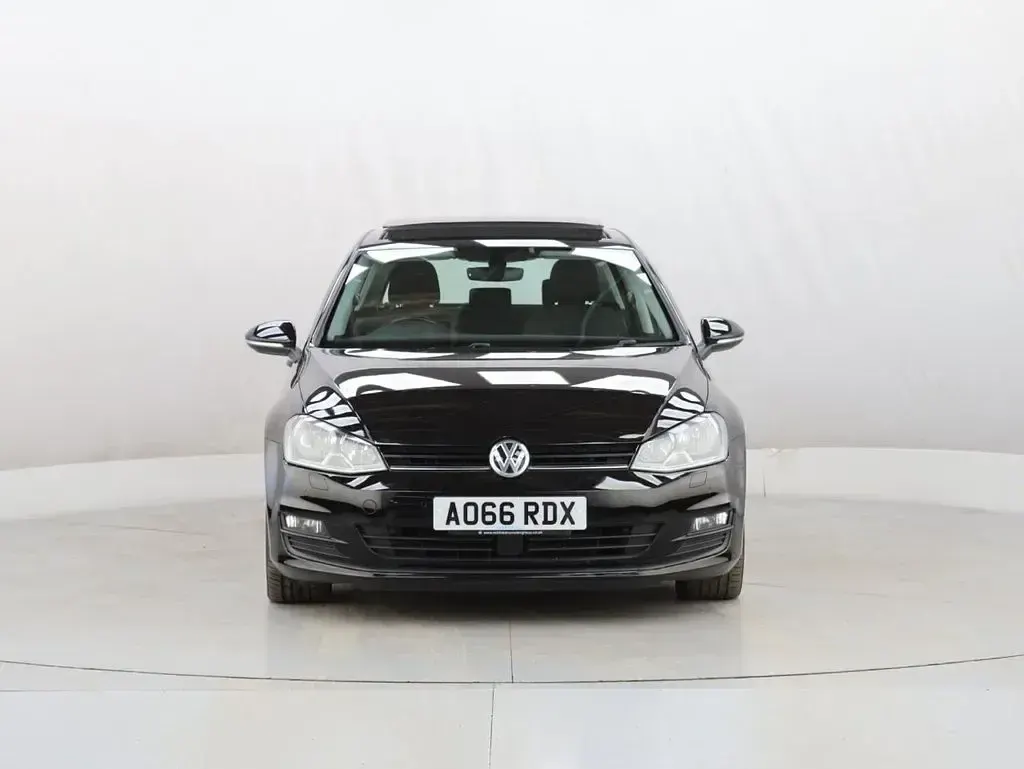 Used VW Golf VII Edition 125 HP (91 kW) 2016 Black Hatchback