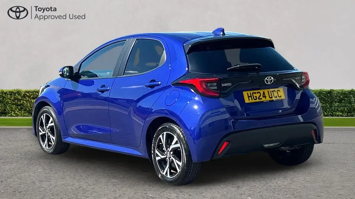 Used Toyota Yaris Design 116 HP (85 kW) 2024 Juniper blue Hatchback