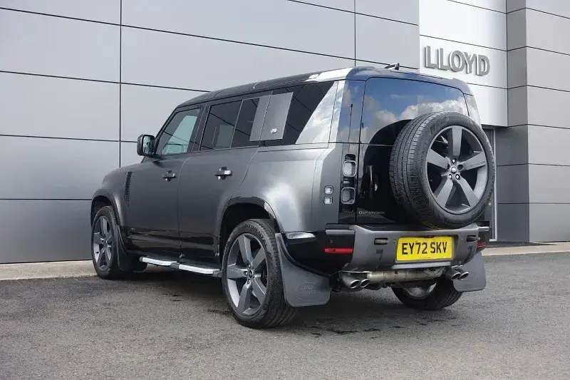 Used Land Rover Defender Carpathian Edition 525 HP (386 kW) 2022 Grey SUV