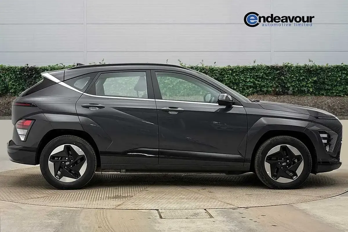 Used Hyundai Kona Advanced 160 kW (218 HP) 2024 Grey SUV