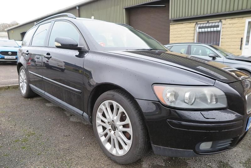 Used Volvo V50 SE 125 HP (91 kW) 2006 Black Estate